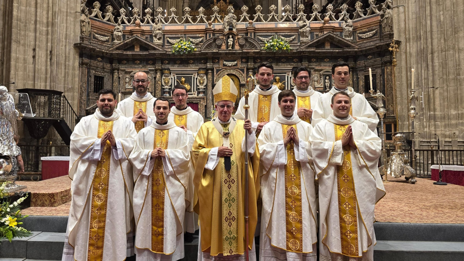 El arzobispo de Sevilla ordena a nueve nuevos sacerdotes