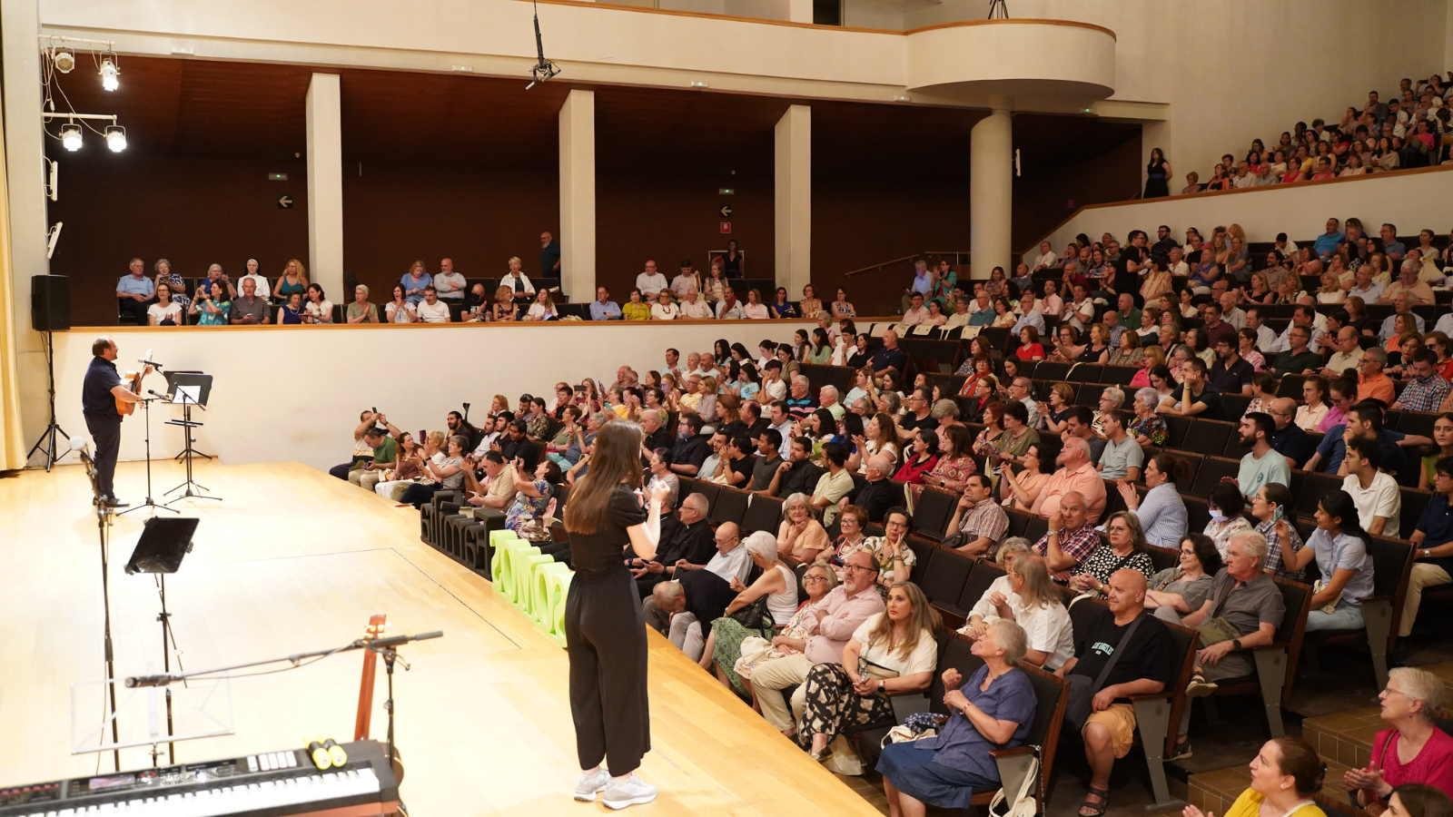 La Archidiócesis de Granada celebra su primera Asamblea Diocesana con más de 1.200 participantes bajo el lema “Somos familia”