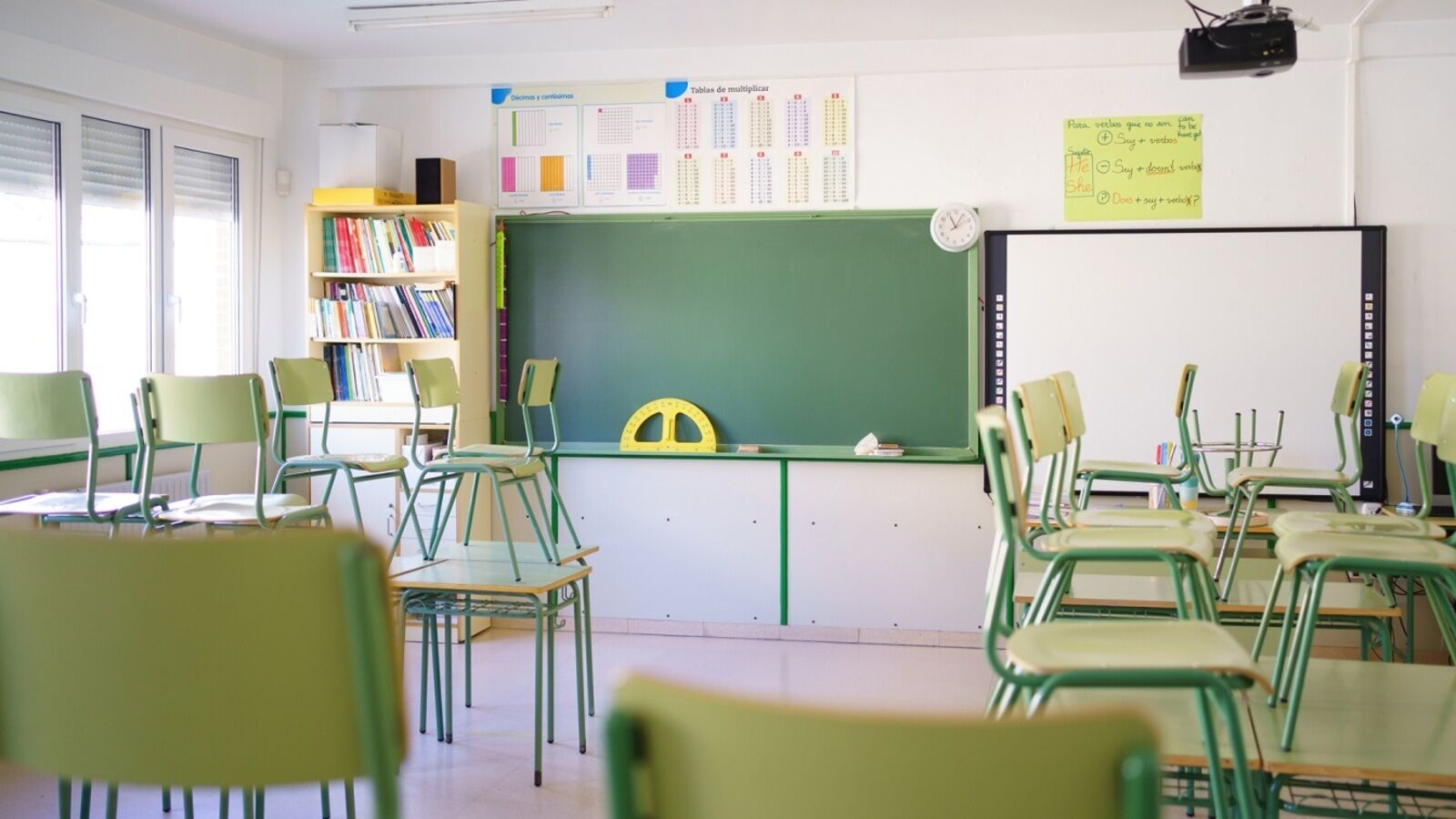 La educación es el gran instrumento del Estado para secularizar España