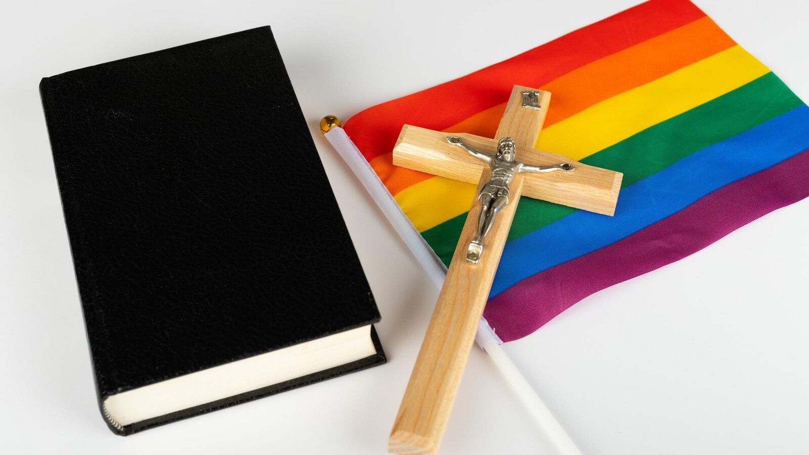 Revuelo en la Iglesia: El Vaticano se pronuncia sobre las bendiciones a uniones homosexuales