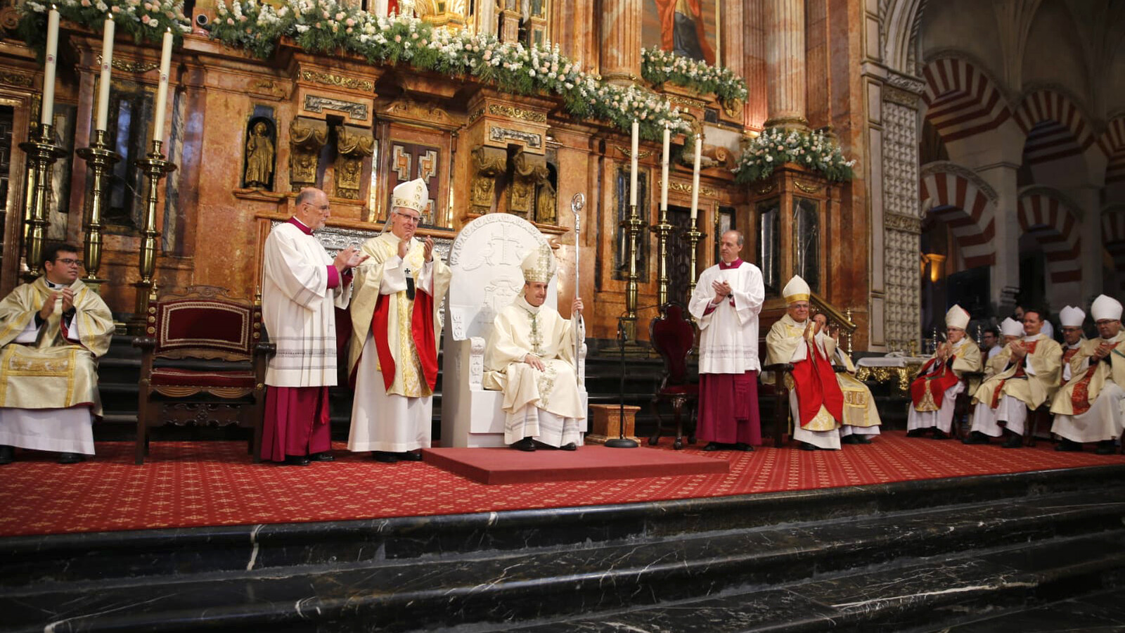 Jesús Fernández toma posesión como nuevo obispo de Córdoba en la Mezquita-Catedral