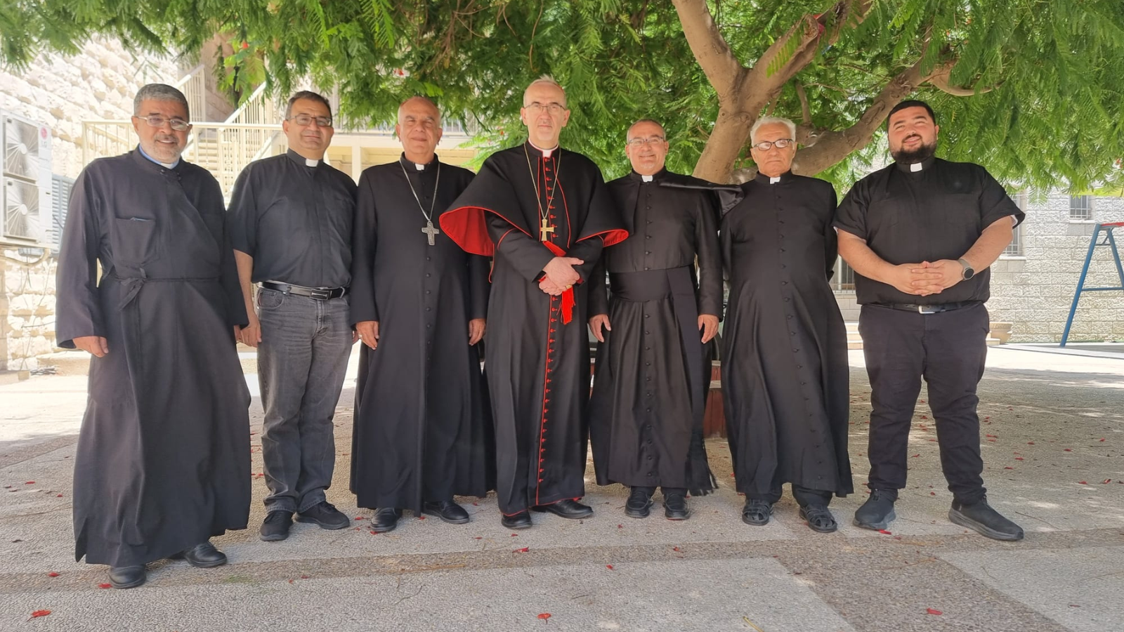 El Patriarca Latino de Jerusalén visita Yenín y Rafidia para acompañar a las comunidades cristianas en medio de la crisis