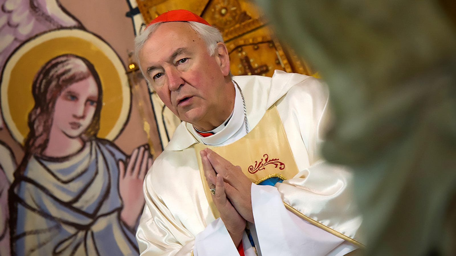 El cardenal Nichols condena el ataque israelí a la iglesia de la Sagrada Familia de Gaza