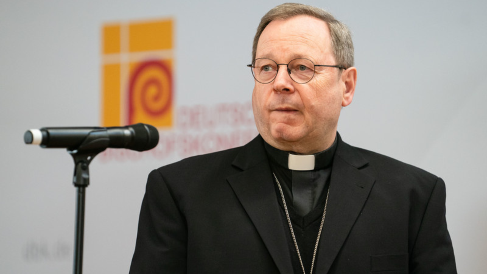 El presidente de la Conferencia Episcopal de Alemania recomienda bendecir parejas homosexuales