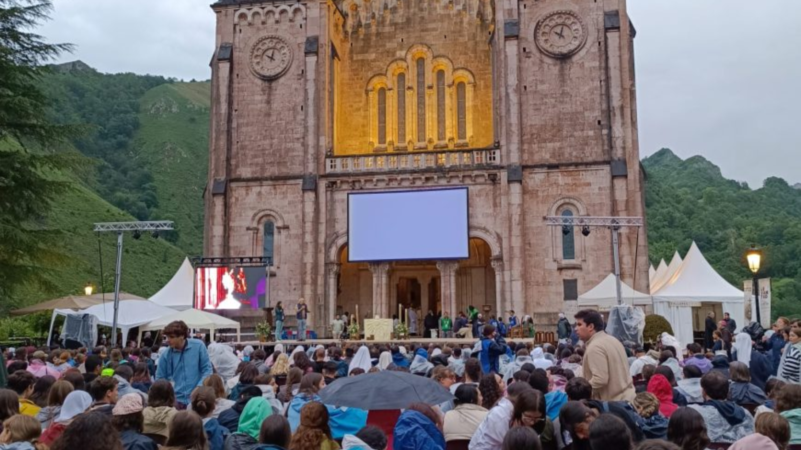 Cerca de 1.700 jóvenes de 19 nacionalidades participaron en la JEMJ de Covadonga