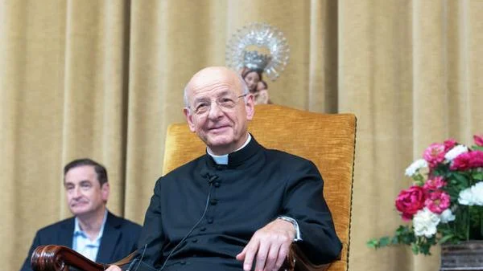 El prelado del Opus Dei defiende que que “la Obra está llamada a cambiar en fidelidad a su carisma”