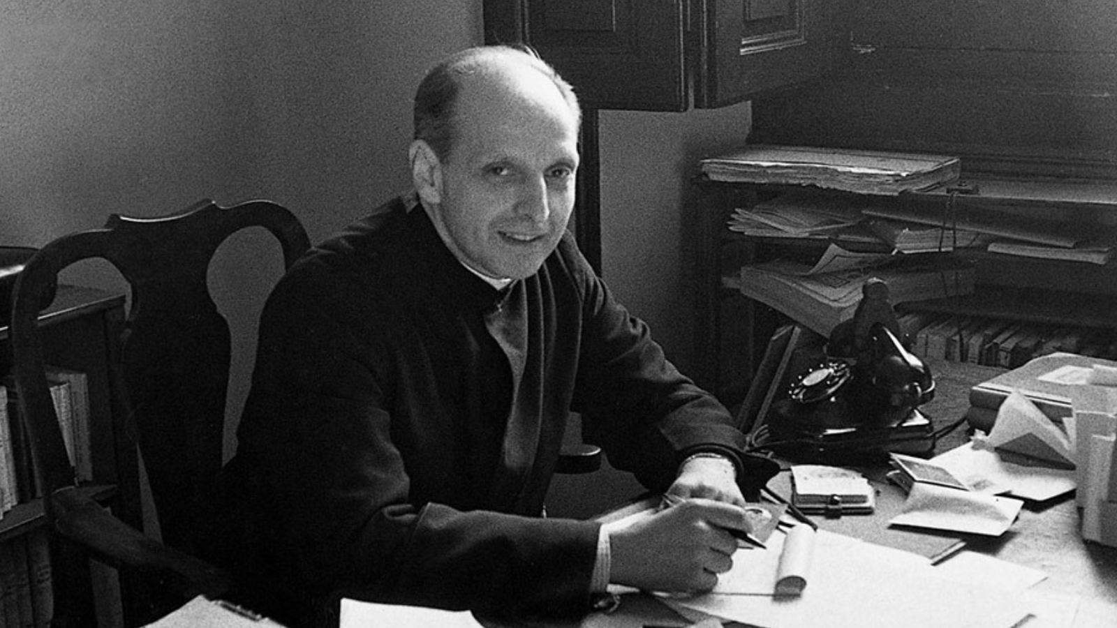 ¿Permitió y toleró Pedro Arrupe la ordenación sacerdotal de un abusador de menores?