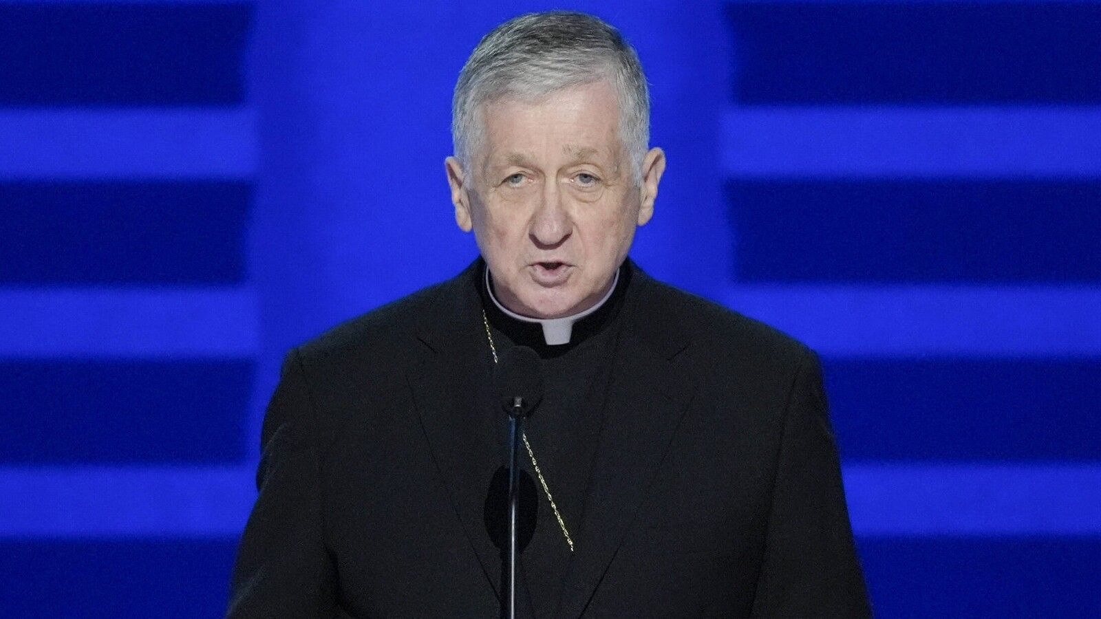 El cardenal Cupich suspende por tercera vez al sacerdote David Ryan por abuso