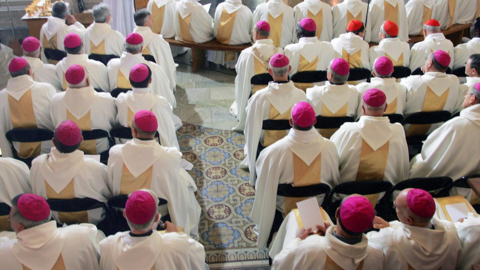 Toque de atención de los Obispos de Francia al arzobispo de Toulouse por nombrar canciller a un sacerdote condenado por violación