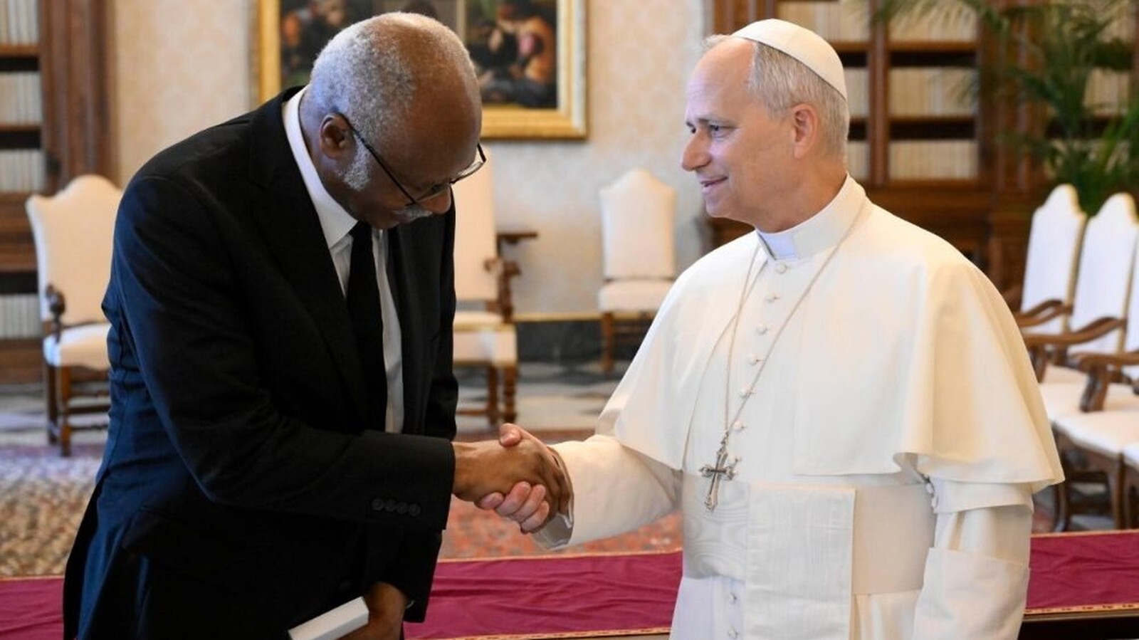 León XIV y el presidente de la ONU dialogan en el Vaticano