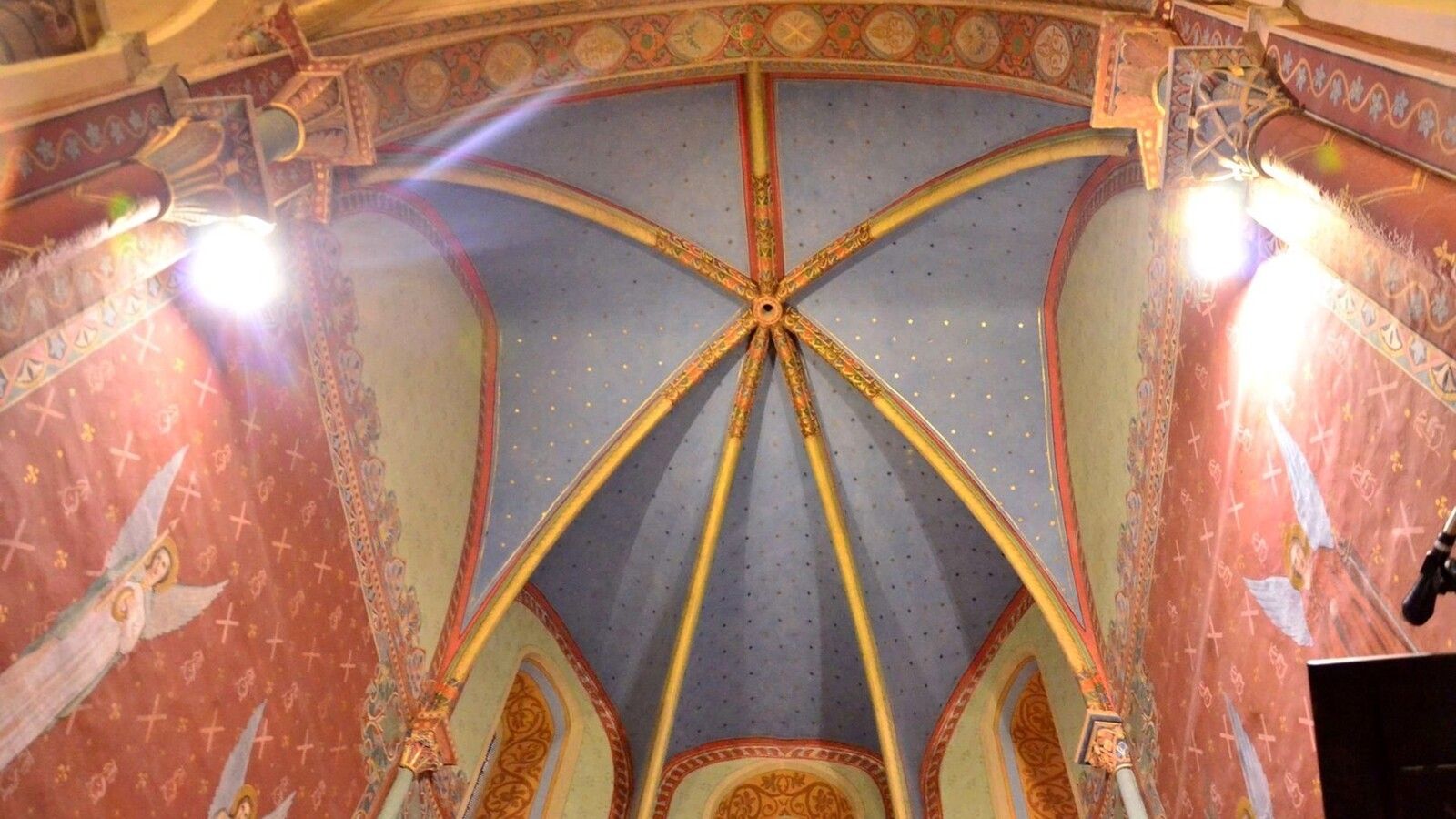 Monseñor Aillet condena la profanación del Santísimo en Sauveterre-de-Béarn