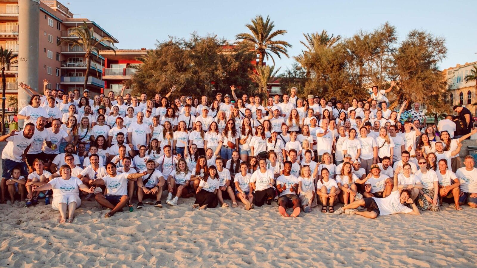 Reach Movement: la iniciativa que lleva la fe cristiana a la fiesta de Mallorca