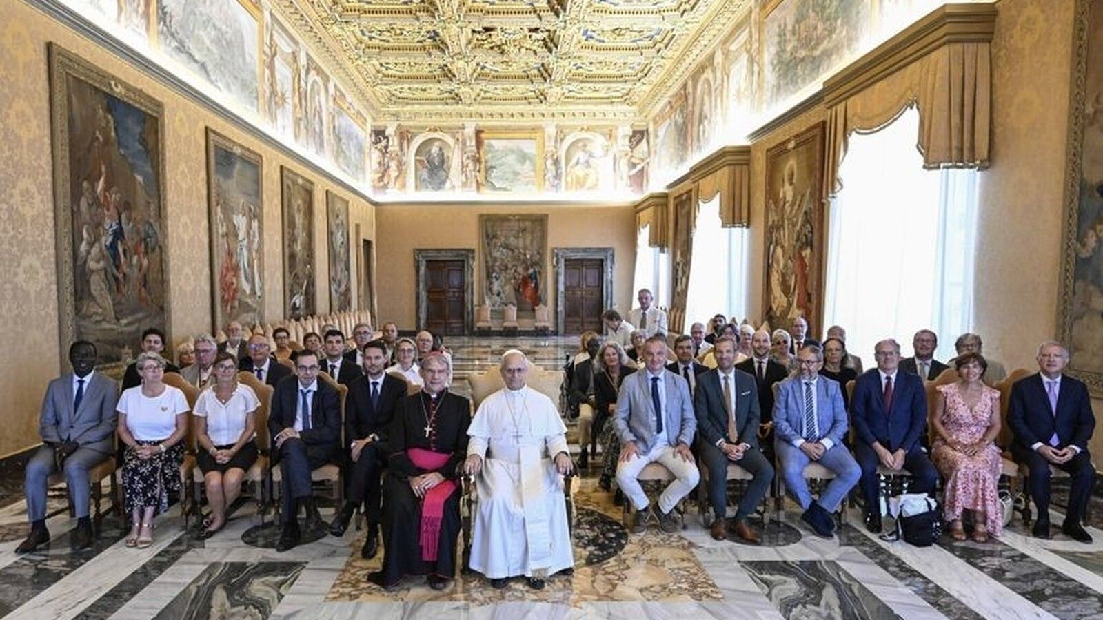 El Papa León XIV critica la interpretación de la laicidad en Francia