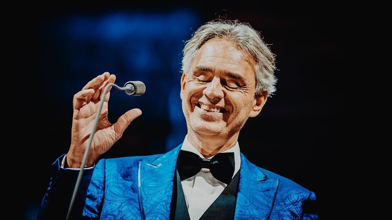 Andrea Bocelli elogia al Papa León XIV en la inauguración del Borgo Laudato Si’