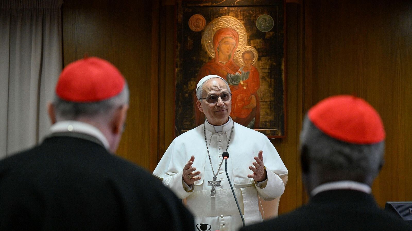 El Papa León XIV conquista a los católicos estadounidenses con su liderazgo inicial