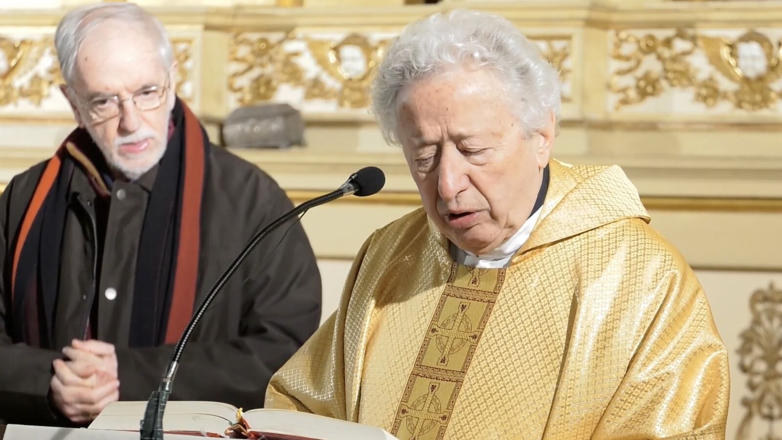 Acusan al periodista y sacerdote Antonio Pelayo de acoso gay durante el cónclave en Roma