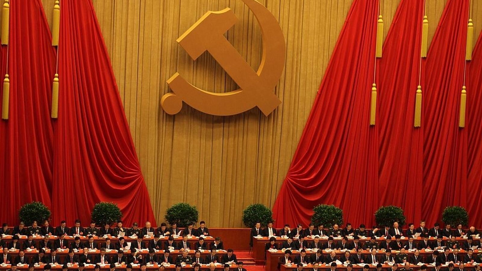 China desafía al Vaticano: ordenación episcopal sin el consentimiento papal en Shanghái