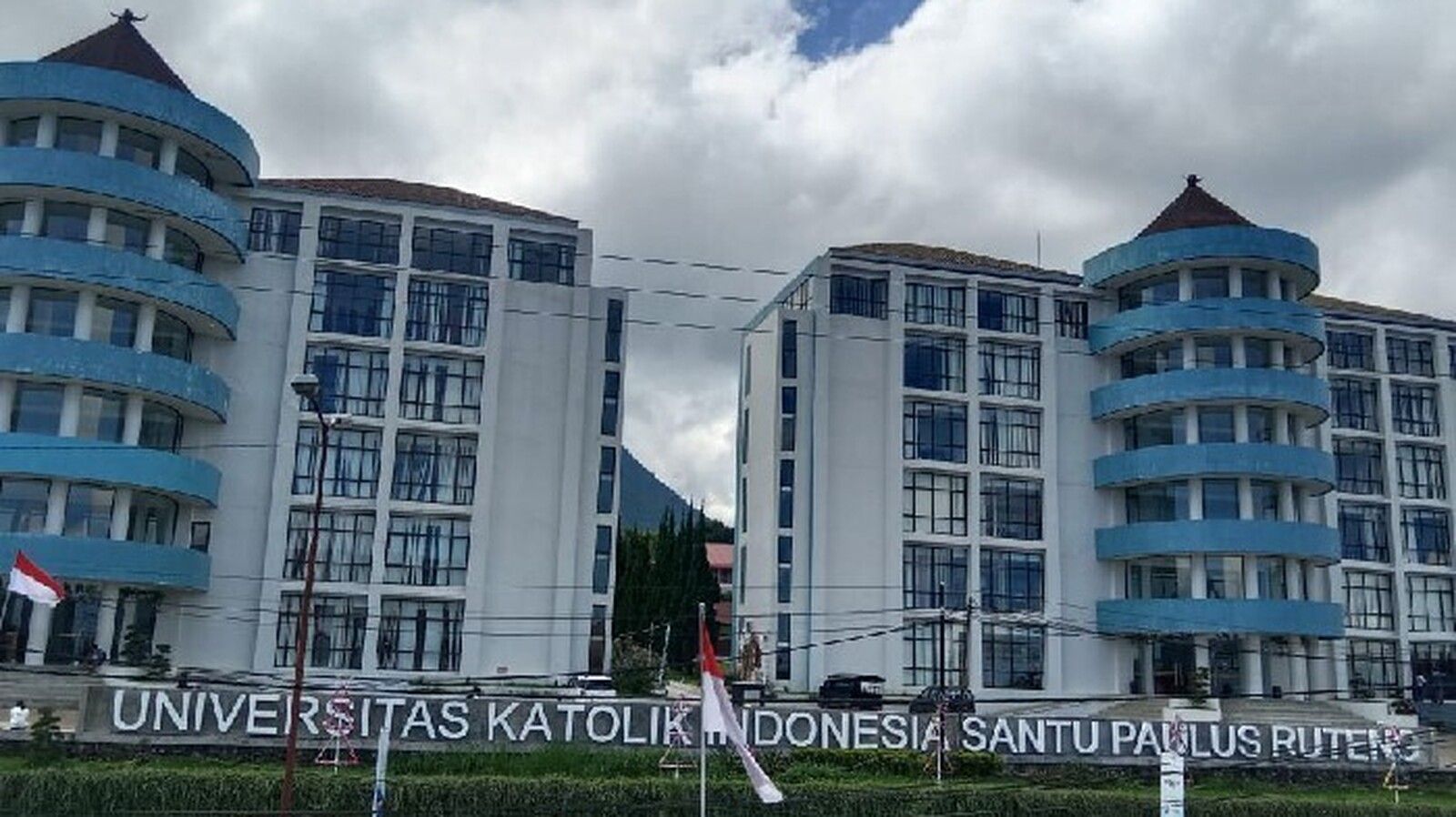 Despiden a un sacerdote en Indonesia por agresión sexual a una estudiante en universidad católica