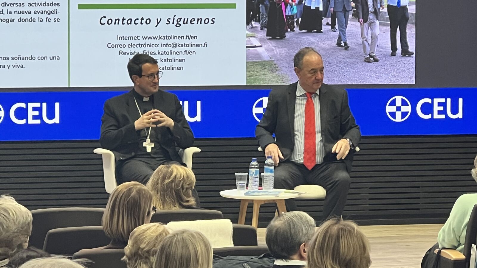 Mons. Goyarrola comparte anécdotas inéditas con dos Papas