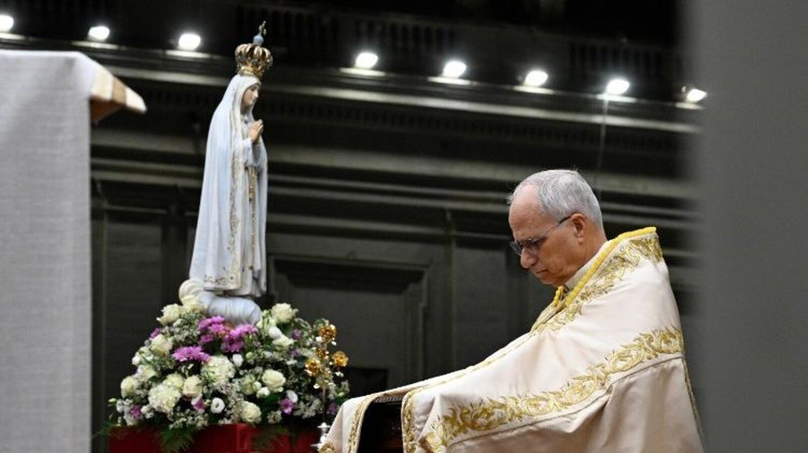 Teólogos critican a Roma por minimizar títulos marianos tradicionales