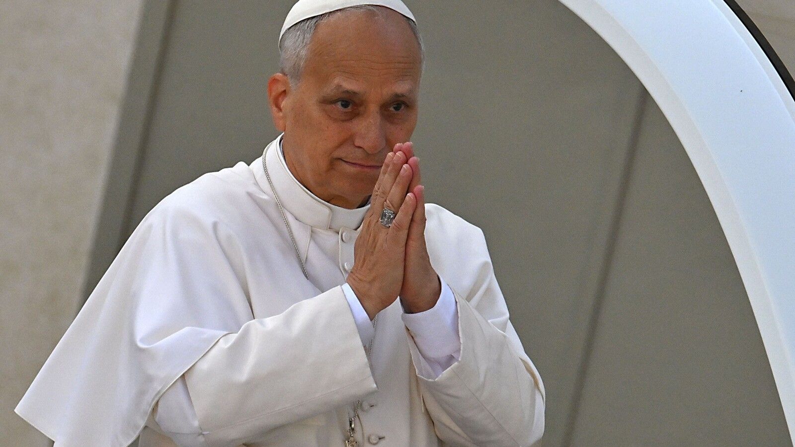 El Papa rechaza una intervención militar de EE. UU. en Venezuela y exige diálogo