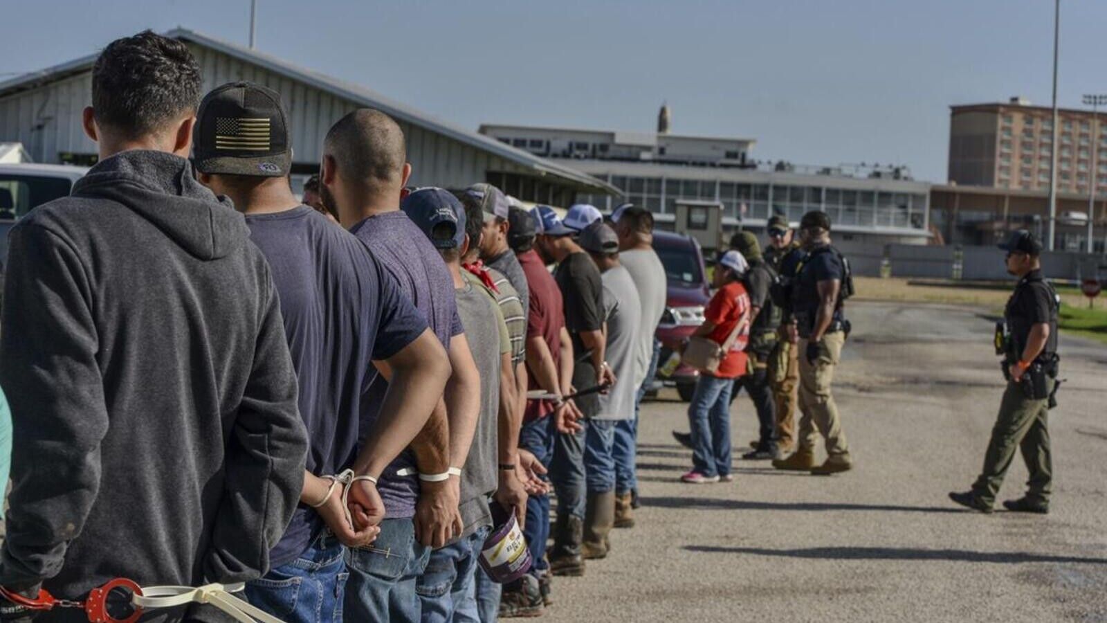 Crisis migratoria en Luisiana: la diócesis exime de la misa para evitar redadas