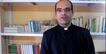 sotana-rural-el-futuro-de-las-parroquias-rurales-es-el-cierre