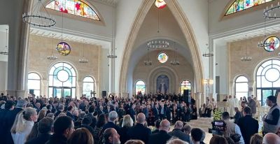 mas-de-5-000-catolicos-peregrinan-a-la-iglesia-del-bautismo-de-jesus-en-jordania