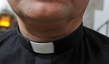 condenan-a-nueve-meses-de-libertad-condicional-a-hombre-por-usurpar-habito-sacerdotal