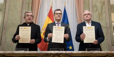 el-gobierno-vendio-como-acuerdo-historico-lo-que-aun-no-ha-firmado-con-la-iglesia-un-ridiculo-anunciado