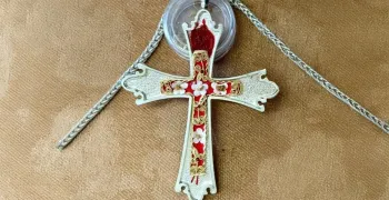 revelan-practicas-controvertidas-de-monsenor-labaka-con-jovenes-indigenas-en-la-amazonia