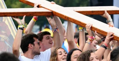 hombres-de-la-generacion-z-en-eeuu-y-reino-unido-mantienen-fe-cristiana-igual-o-mas-que-mujeres