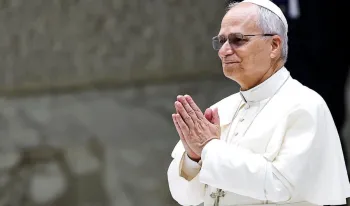 el-silencio-del-papa-leon-xiv-ante-la-promocion-lgbt-genera-division-en-la-iglesia-catolica