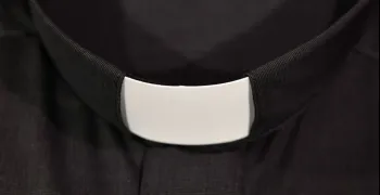 sacerdote-de-munster-suspendido-tras-hallazgo-de-miles-de-archivos-de-pornografia-infantil