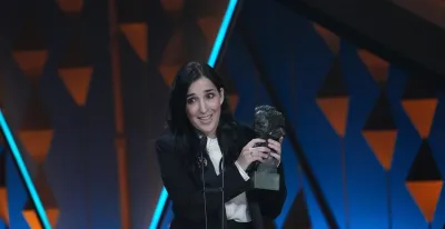 la-carta-de-un-cura-de-barrio-a-silvia-abril-tras-los-goya-la-fe-da-esperanza-donde-solo-hay-dolor