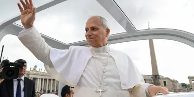 el-papa-leon-xiv-recibe-al-obispo-emerito-martinez-perea-tras-su-renuncia-forzada-en-2020