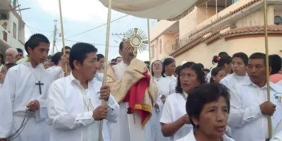 la-iglesia-catolica-en-america-latina-enfrenta-una-crisis-de-identidad-y-afiliacion-religiosa