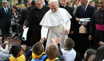 leon-xiv-anima-a-los-laicos-a-ser-testigos-de-la-resurreccion-en-la-semana-santa