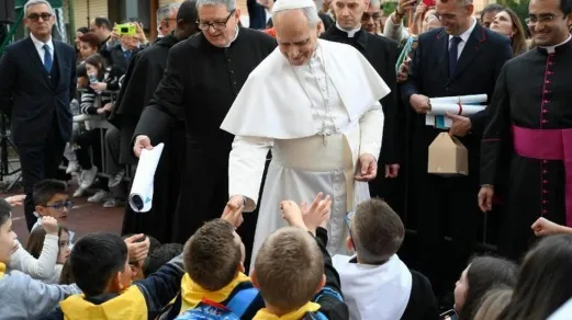 leon-xiv-anima-a-los-laicos-a-ser-testigos-de-la-resurreccion-en-la-semana-santa
