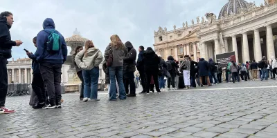 malestar-por-el-caos-en-la-entrega-de-entradas-del-vaticano-en-plena-semana-santa