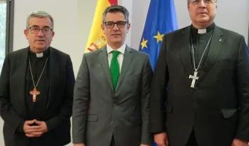 tensiones-entre-el-gobierno-y-la-conferencia-episcopal-por-indemnizaciones-a-victimas-de-abusos