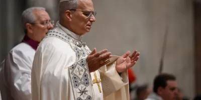 leon-xiv-el-verdadero-milagro-no-es-acumular-sino-compartir