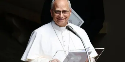 el-papa-leon-xiv-inicia-su-visita-a-guinea-ecuatorial-en-medio-de-expectativas-y-escepticismo