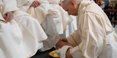 el-papa-leon-xiv-ordenara-a-ocho-nuevos-sacerdotes-en-la-basilica-de-san-pedro-este-domingo
