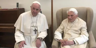 ganswein-ofrece-una-nueva-vision-sobre-la-relacion-entre-benedicto-xvi-y-francisco
