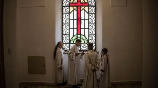la-cruz-simbolo-de-esperanza-guia-a-los-cristianos-en-tiempos-de-adversidad-en-tierra-santa