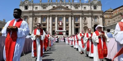 iniciativa-busca-transformar-la-percepcion-del-sacerdocio-entre-jovenes-en-ee-uu