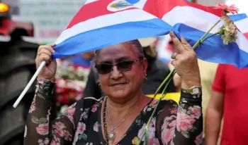 la-nueva-presidenta-de-costa-rica-inicia-su-mandato-con-un-acto-religioso-significativo