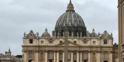 la-iglesia-catolica-enfrenta-una-crisis-de-confianza-que-va-mas-alla-de-las-excomuniones