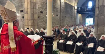 diez-jovenes-inician-su-camino-hacia-la-vida-consagrada-en-un-emotivo-acto-religioso